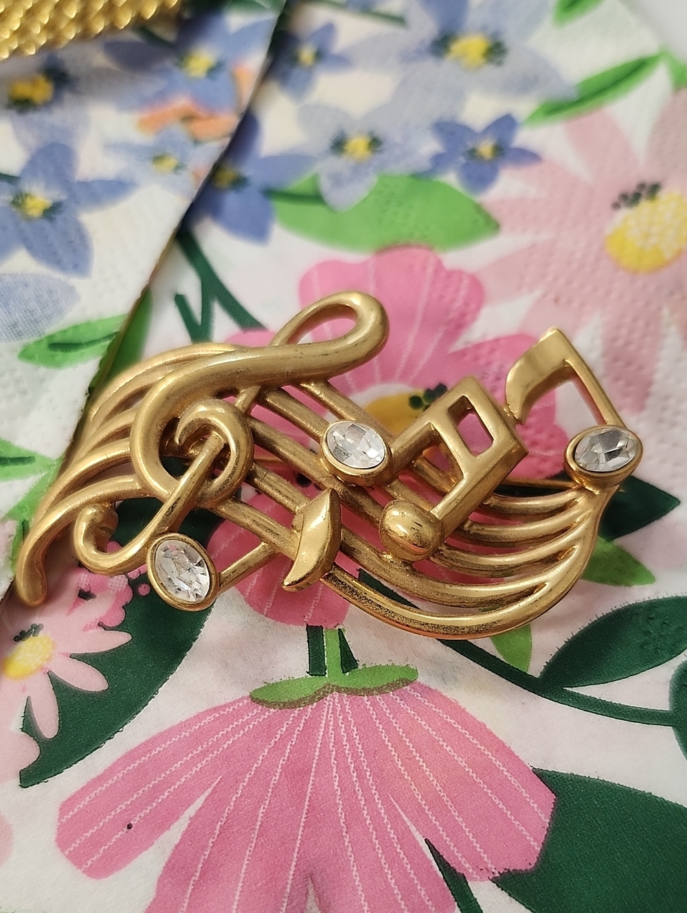 👑 Vintage Gold Rhinestone Music Note Staff Brooch Pin Treble Clef